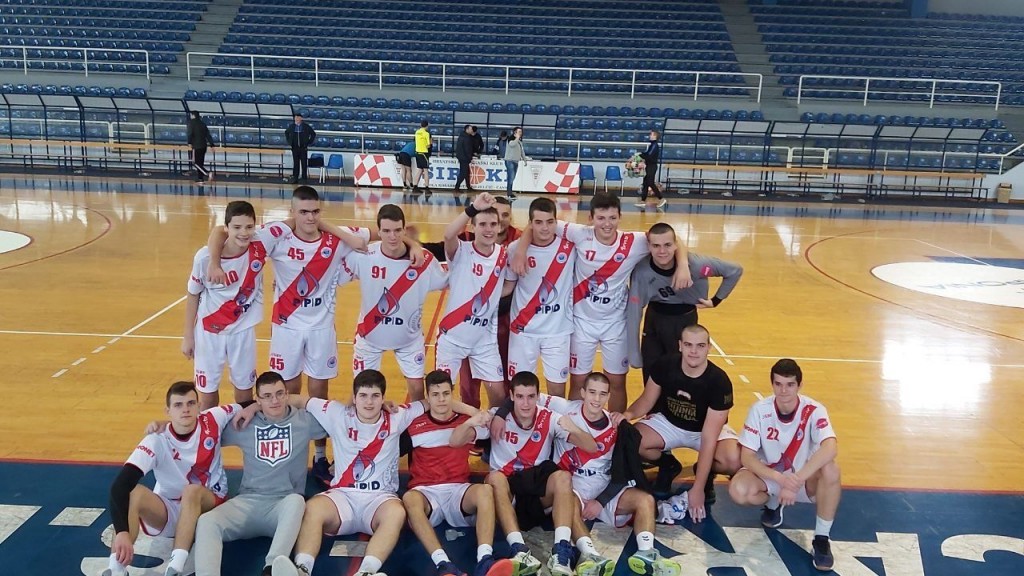 HMRK Zrinjski, HMRK Zrinjski, HRK Izviđač