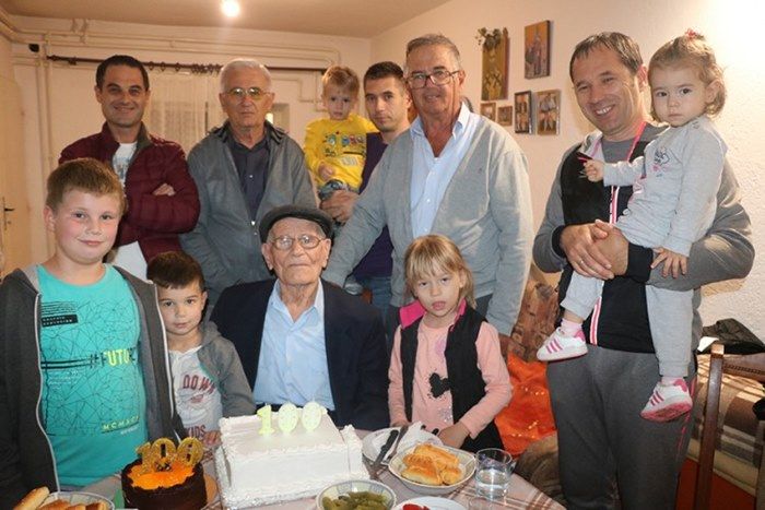 berkovići, Stogodišnjak