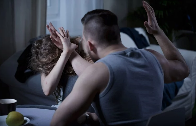 sud, udario ženu, izbori bih, splićanin, nasilnik, istukao ženu