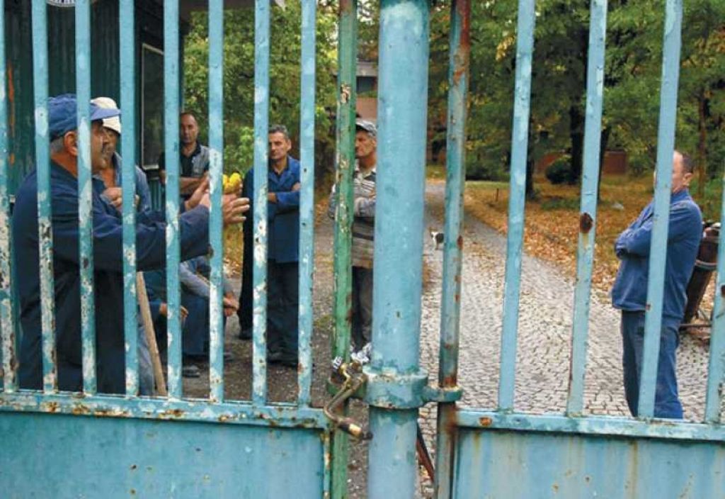 Vitezit , Vojna oprema