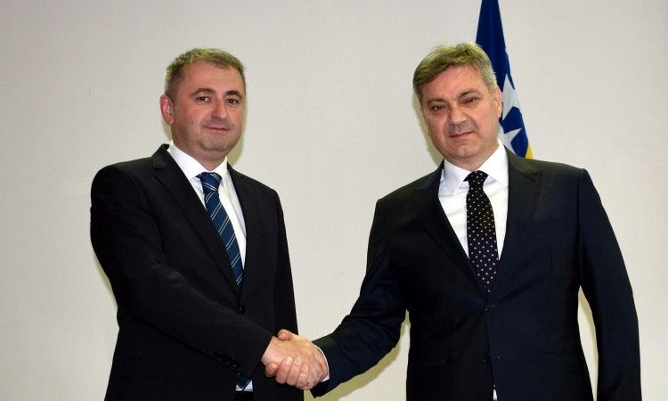 Politika, Denis Zvizdić, Ivan Sabolić, Mišo Stanišić