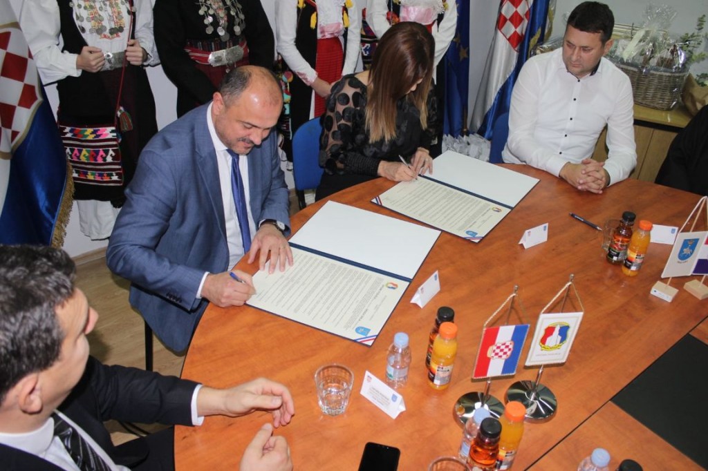 Branko Bago, Kristina Križanac , Posušje, Sinj, povelja