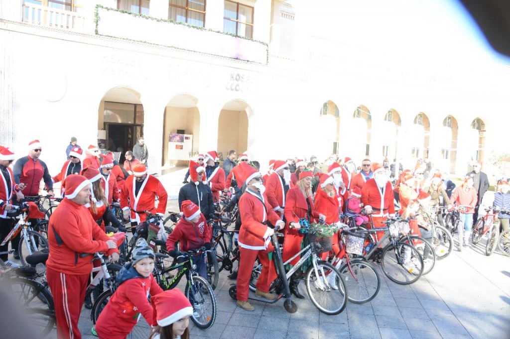 djed božićnjak, biciklijada, Mostar