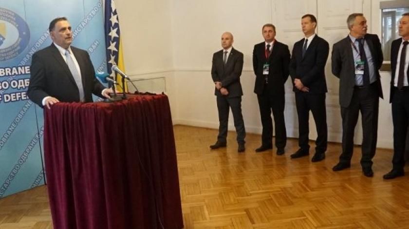 RH, Sarajevo, naoružanje, Vojna oprema, Borislav Jezerački