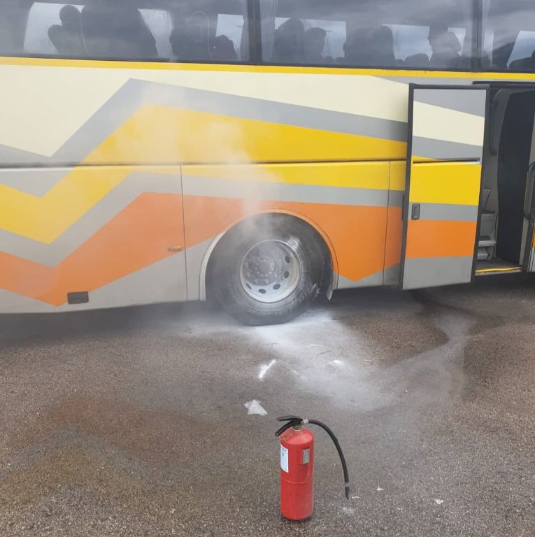 globtur, autobus, zapaljen autobus