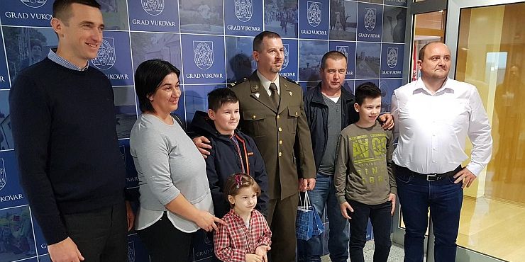 Vukovar, Blago Zadro, obitelj Varga, donacija