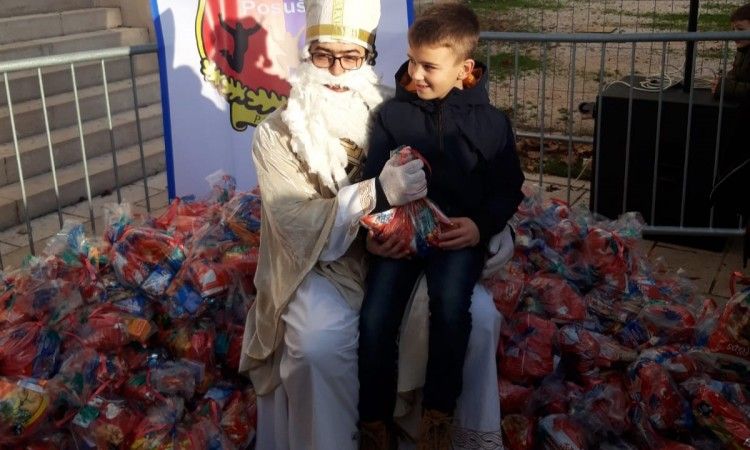 Vijeće mladih općine Posušje, podjela darova , sv Nikola Tavelić, tradicionalno
