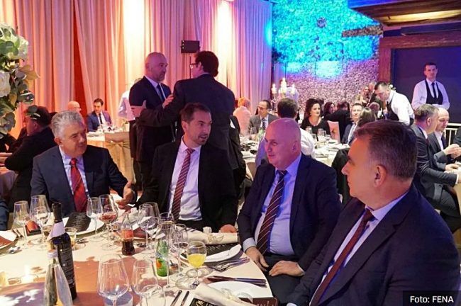 proslava, Novac, ljetnikovac Radobolja