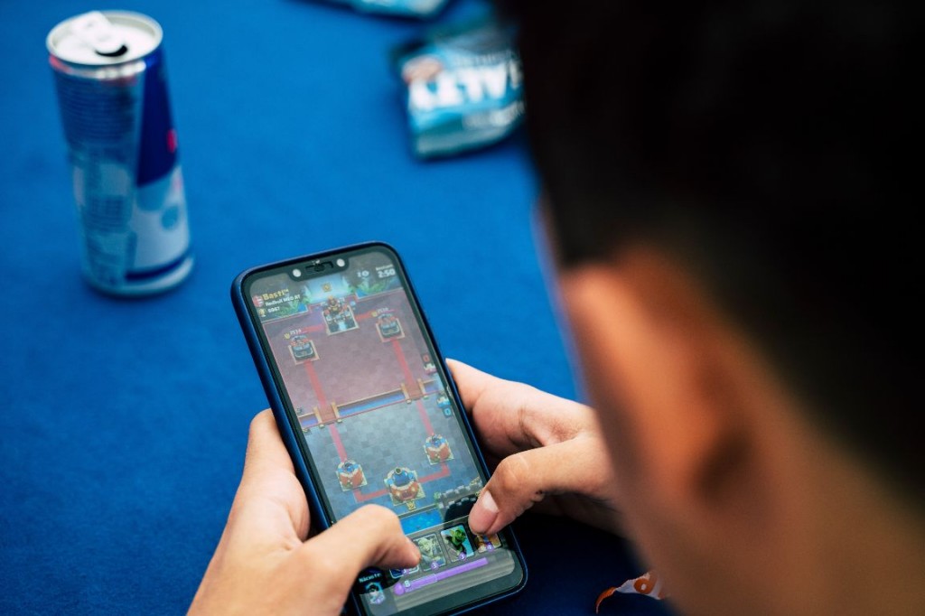 gaming, Asmir Gibić, Red Bull M.E.O, Madrid, predstavnik BiH