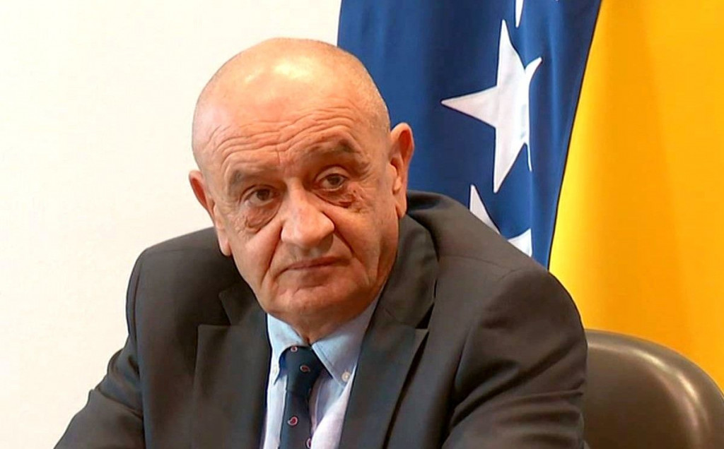 Vjekoslav Bevanda, sastanak, priopćenje, svjetska banka, parlamentarna skupština, vlast, plaće, građani