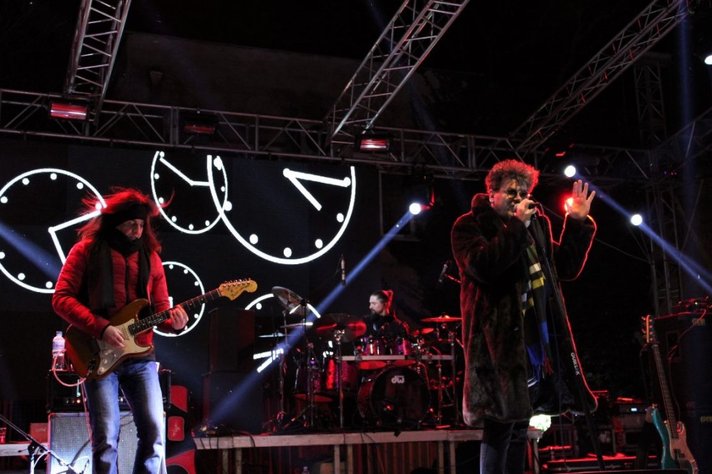 Crvena jabuka, Nova godina, Mostar