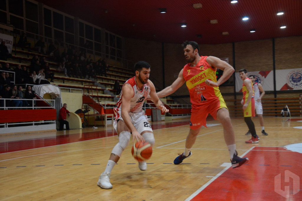 HKK Zrinjski, pobjeda, KK Mladost