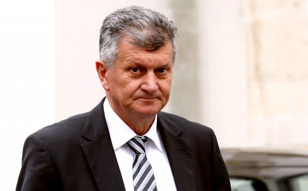 Milan Kujundžić, ministar, Novac, miro palac, Milan Kujundžić