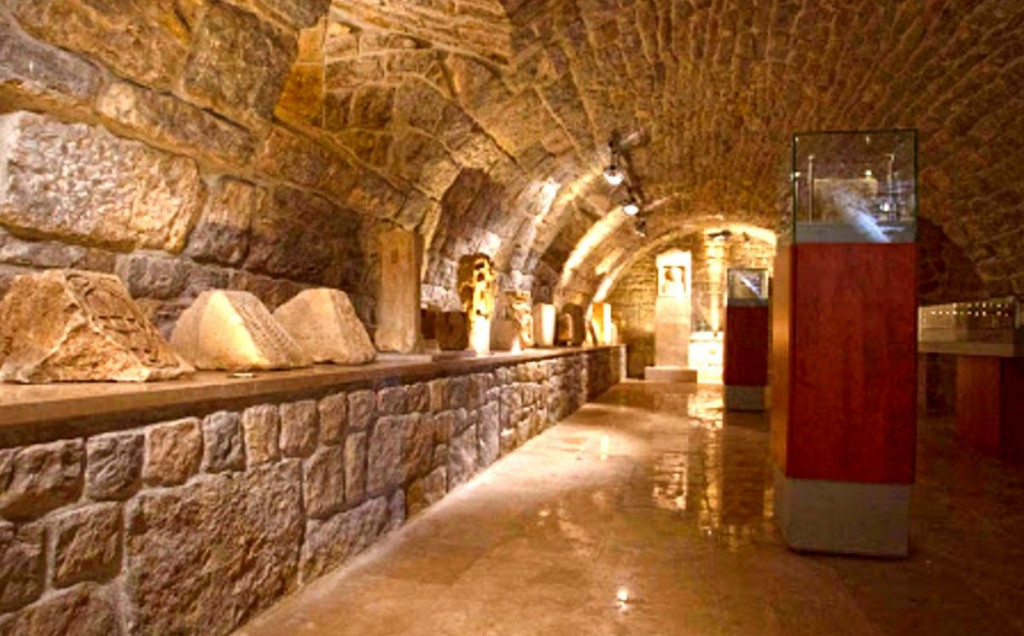 Arheološki muzej, Humac