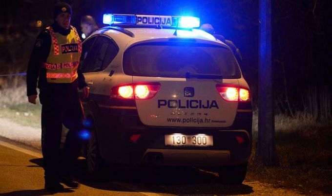 poginuo pješak, Ploče