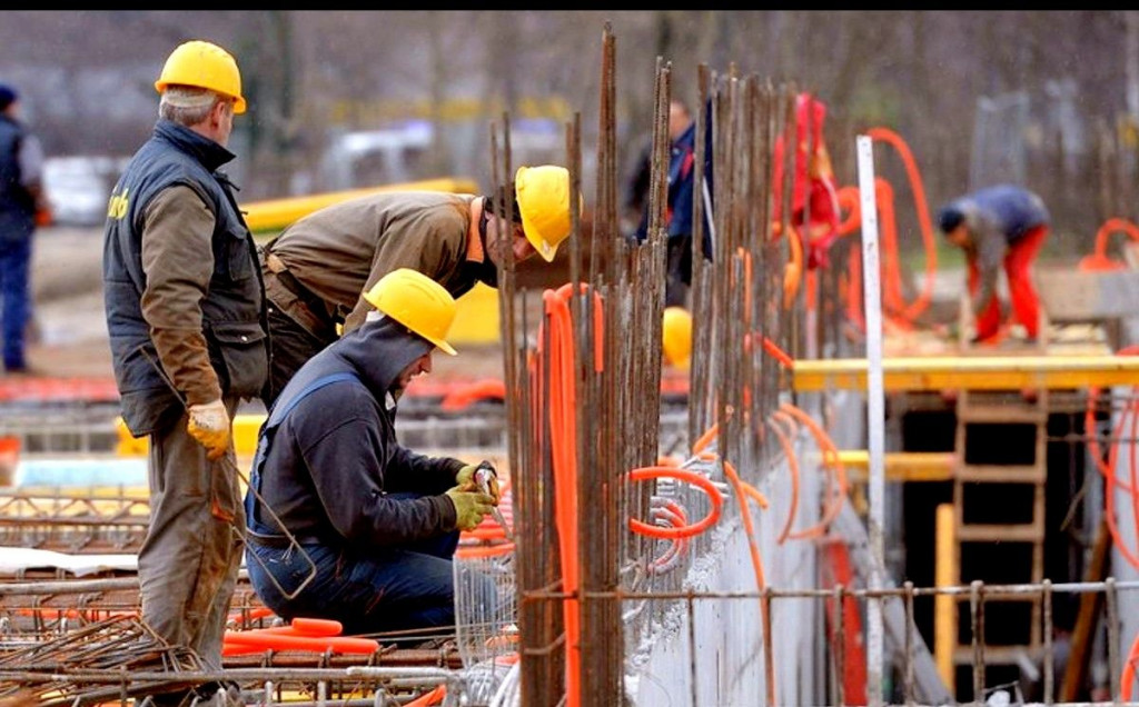 nezaposlenost, statistika, BIH, mladen pandurević, radnici, godišnji odmor, zapošljavanje, međunarodni praznik rada, radnici, jednokratna pomoć, Vlada FBiH, poslodavci, 1080 km, istraživanje, radnici, zapadni balkan, Njemačka, eu, strani radnici, radnici, radne dozvole, prvi svibanj, praznik rada, prava radnika, radnici, austrija, rad na crno, ilegalni smještaj, ilegalni boravak, državljani BiH