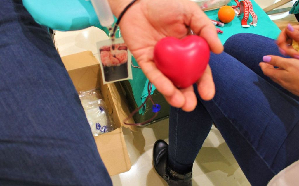 crveni križ, ŽZH, krv