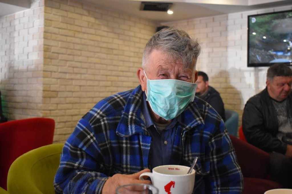 Ljubušak zaštita maski