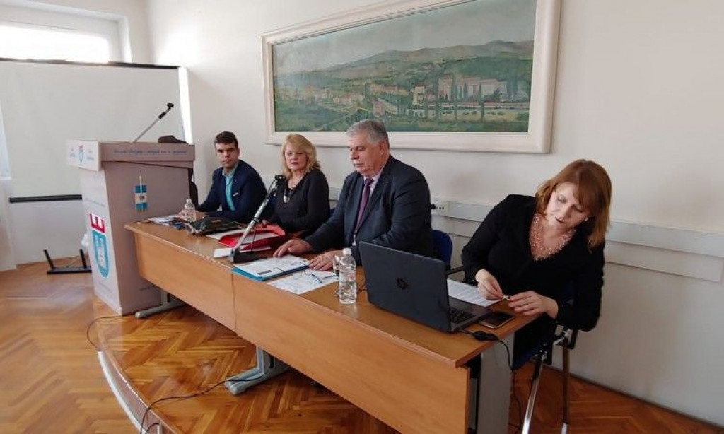 Savez općina i gradova FBiH