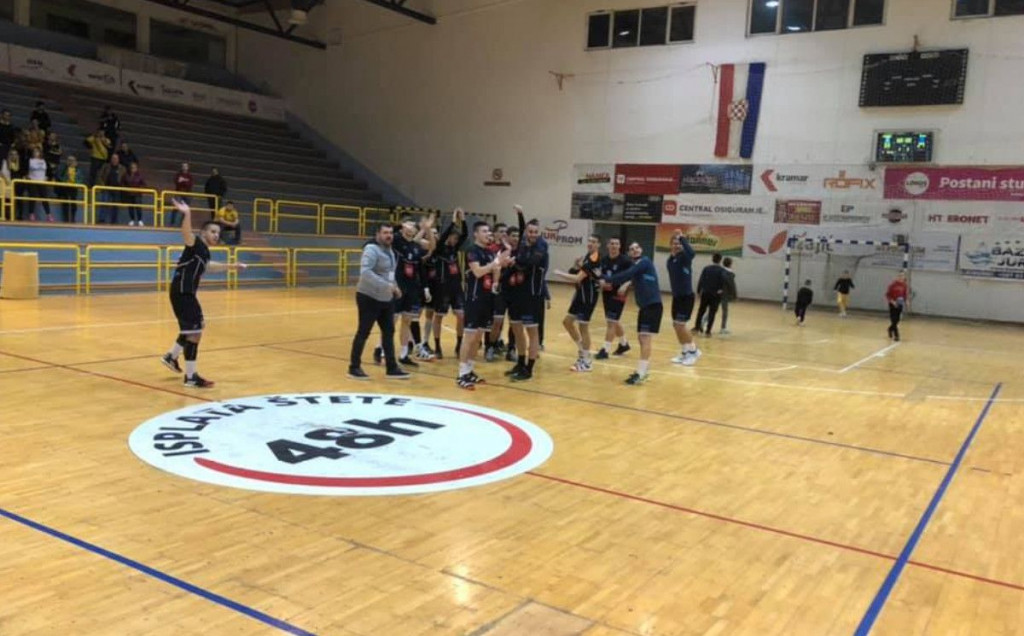 HRK Izviđač - RK Gračanica