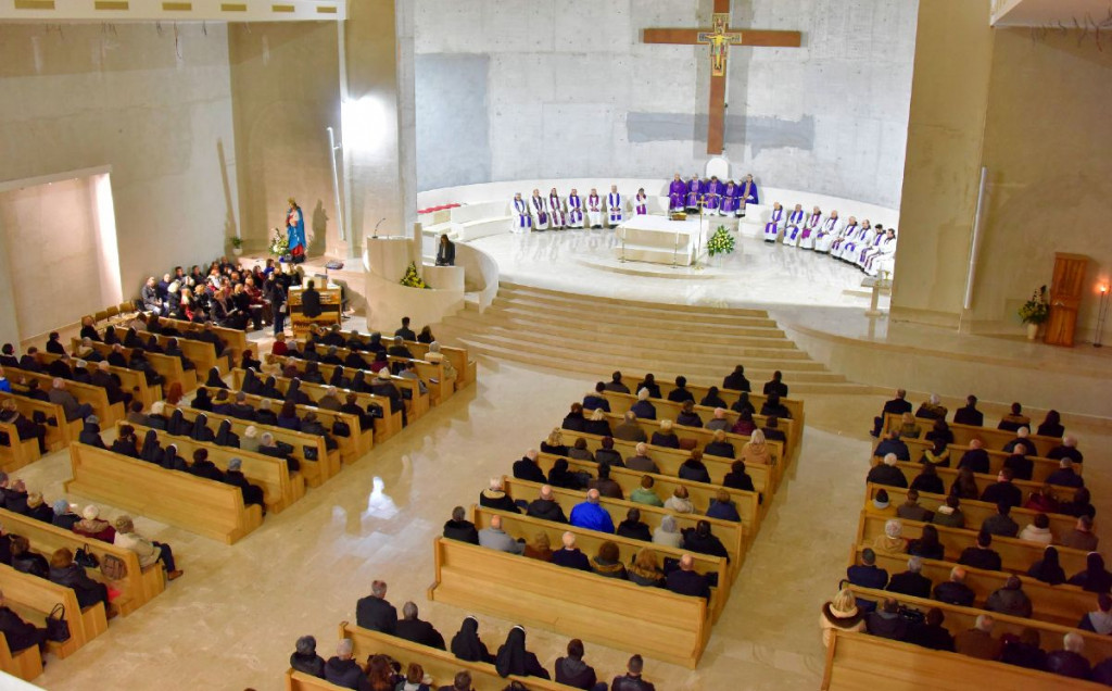 crkva sv. Petra i Pavla