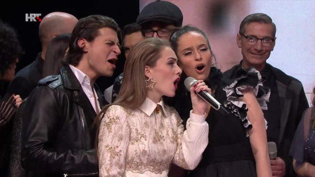 Izvedba pjesme Moja domovina