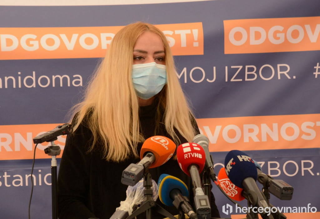 Doktorica Andrea Jurić