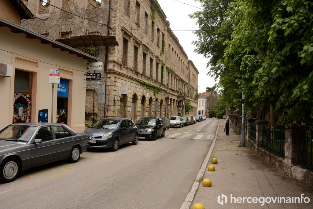 Prazne ulice Mostar