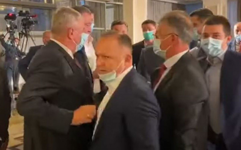 skupština, narodna skupština , tuča