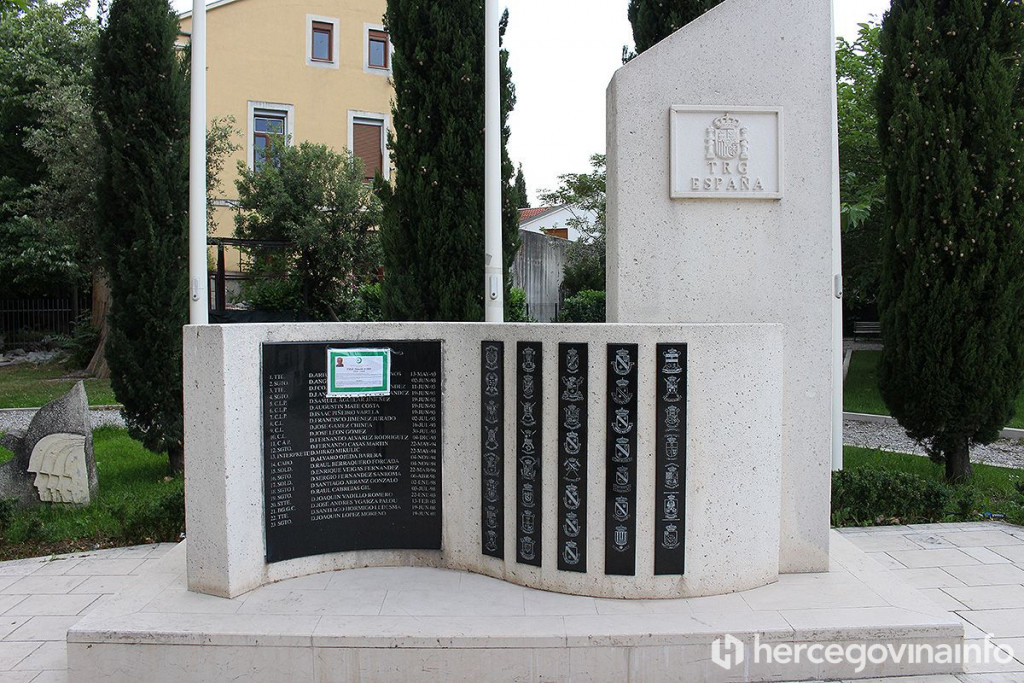 Osmrtnica Španjolski trg