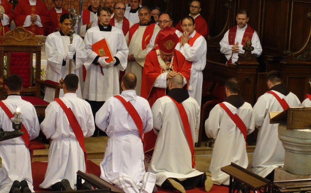 svećeničko ređenje, Vinko Puljić