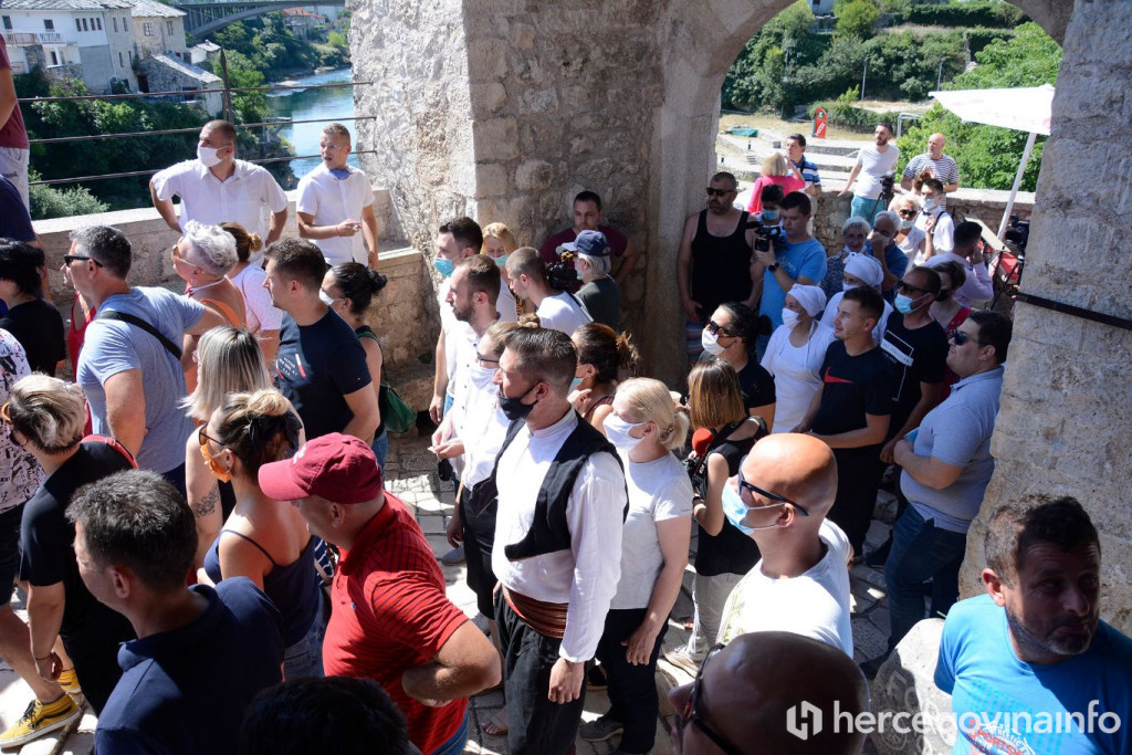 Prosvjed ugostitelji Mostar Stari grad stari most
