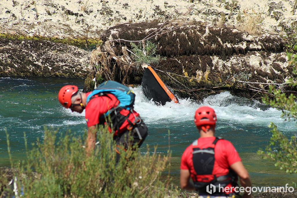 Nesreća kajakaši