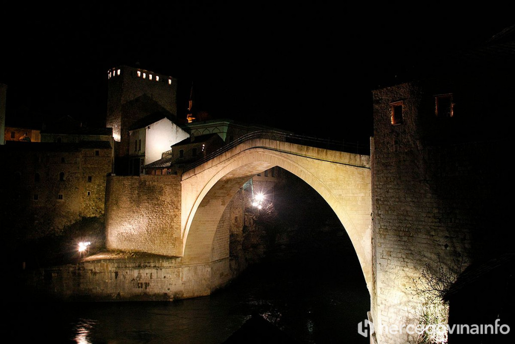 Stari most noću