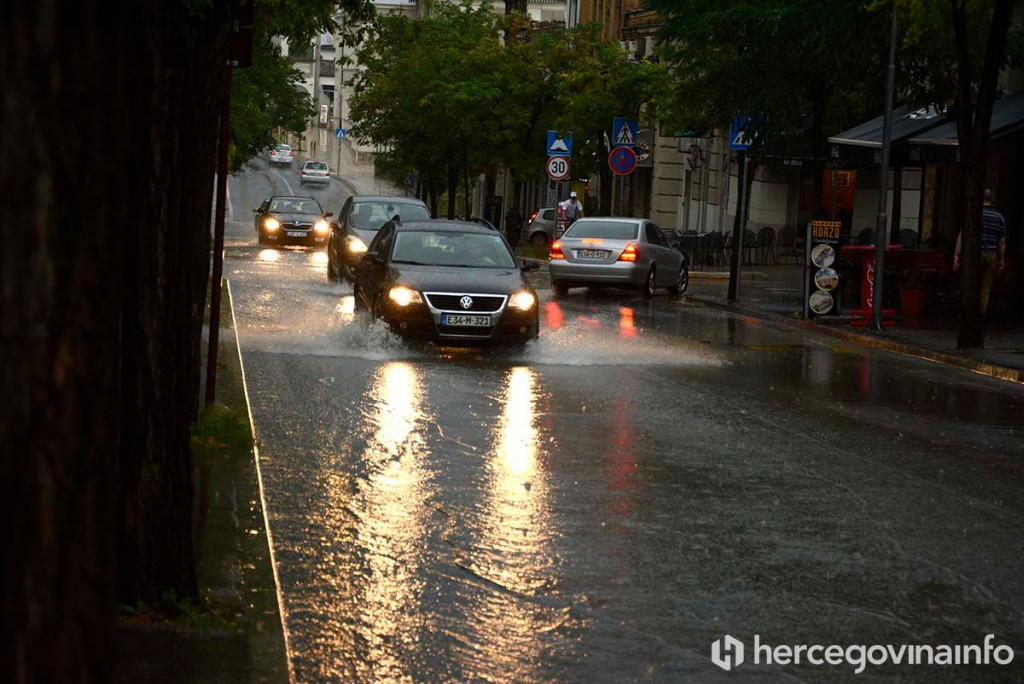 Kiša u Mostaru