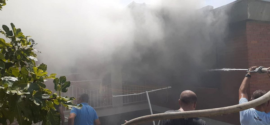 Gašenje požara u Neumu