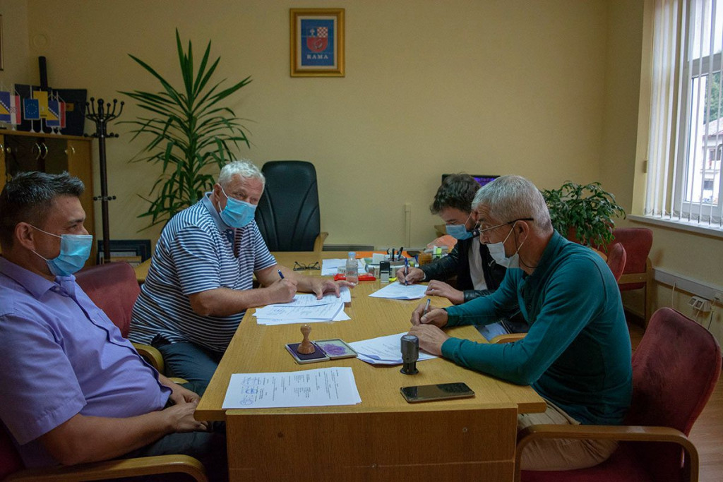 Potpisani ugovori u Prozoru