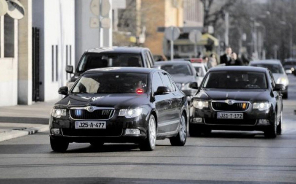 Parlament BIH automobili