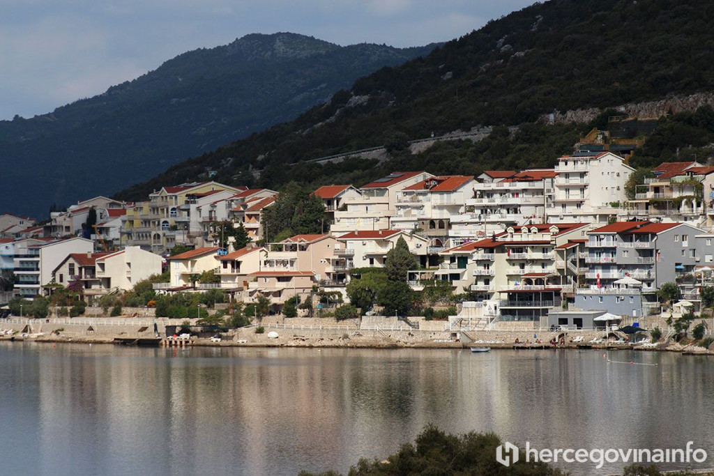 Neum