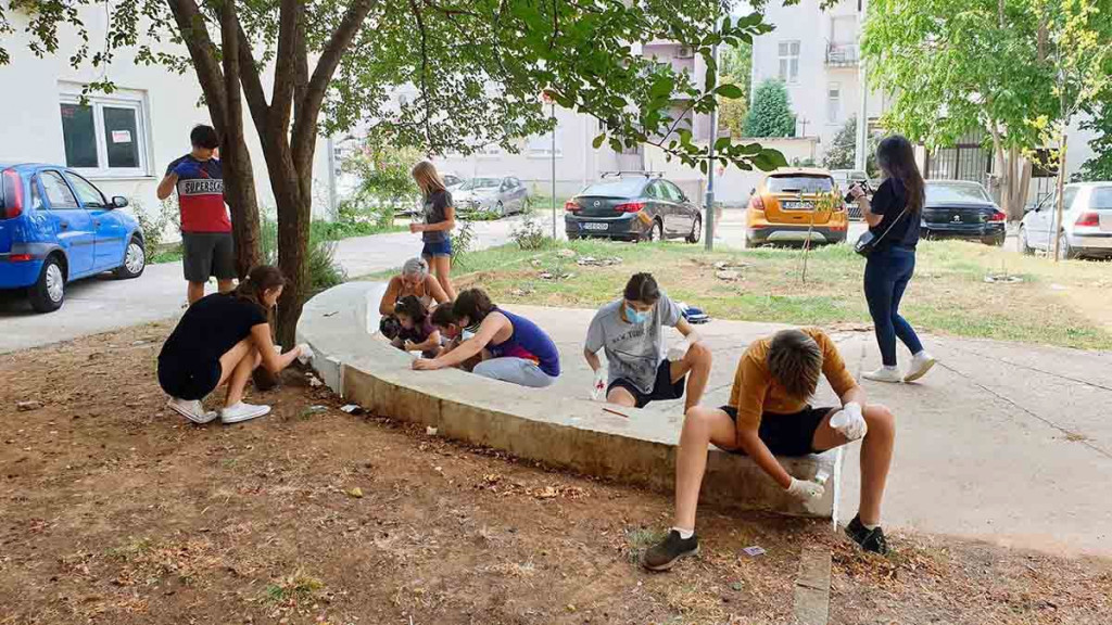 Bulevar prijateljstva uređenje dvorišta