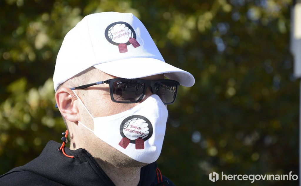 Zdravstveni djelatnici prosvjed