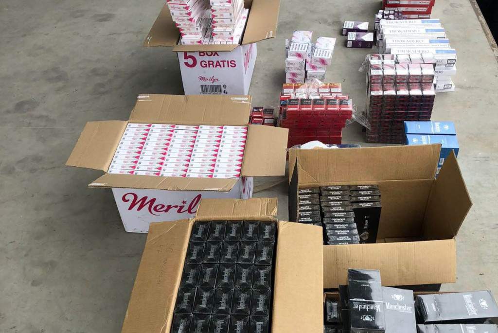 Foča zapljena cigareta