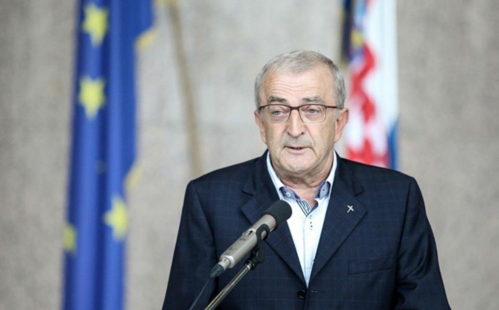 mons. Franjo Topić, Franjo Topić