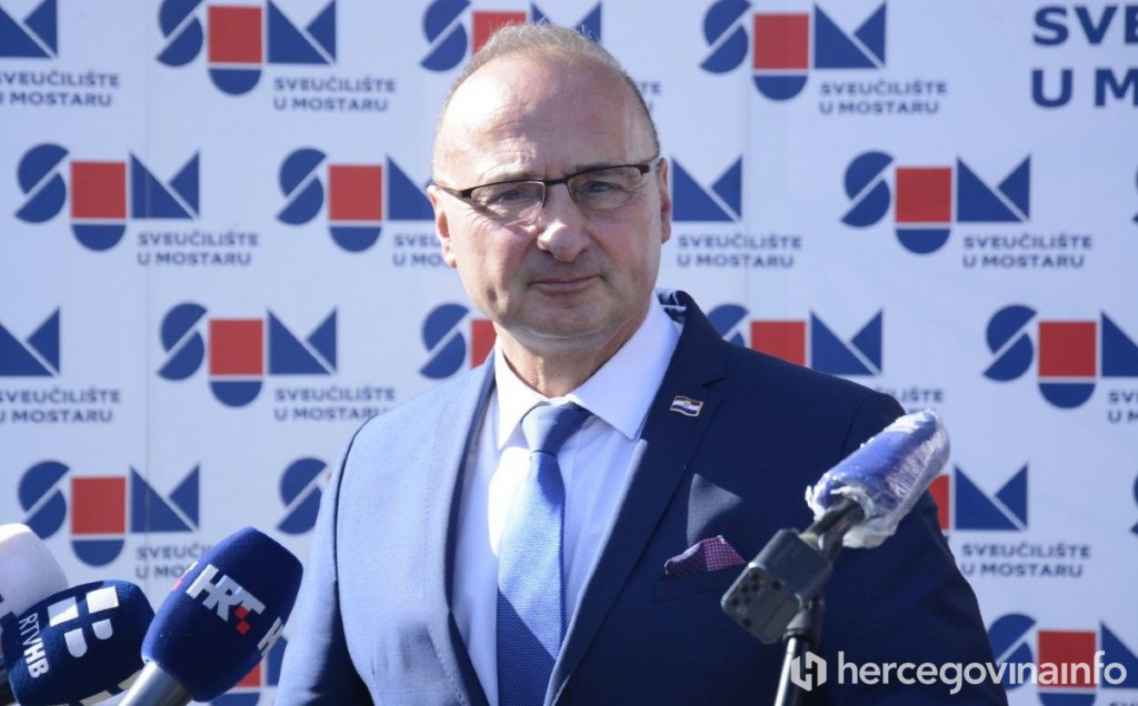 Gordan Grlić Radman, Željko Komšić