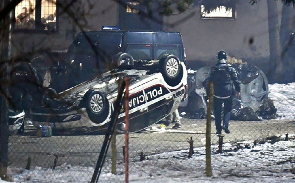 Blažuj neredi migranti