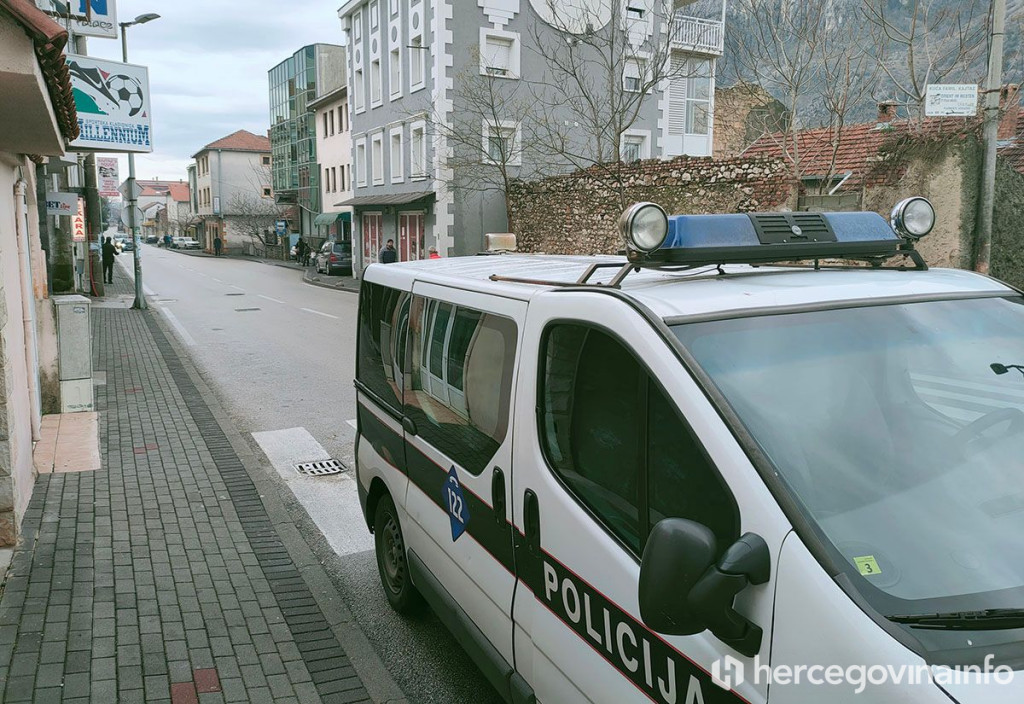 Prazan parking na Luci