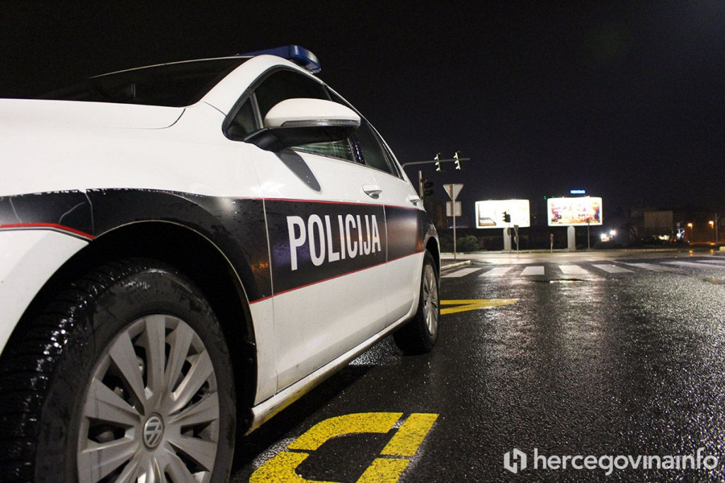 Policija na ulicama Mostara