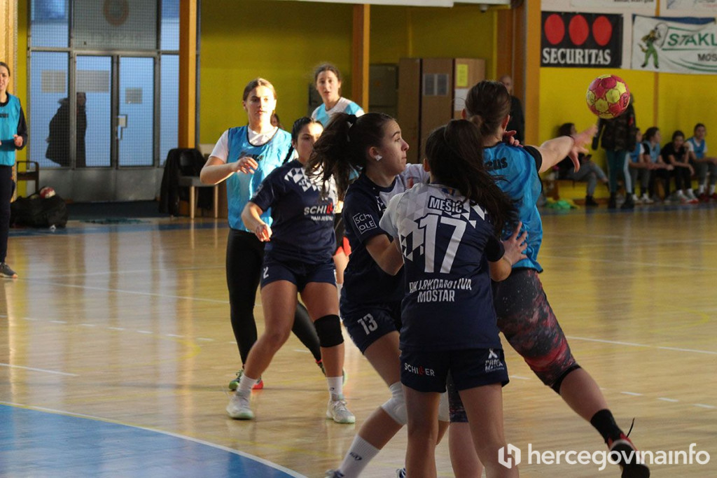 Prijateljska utakmica Lokomotiva - Katarina