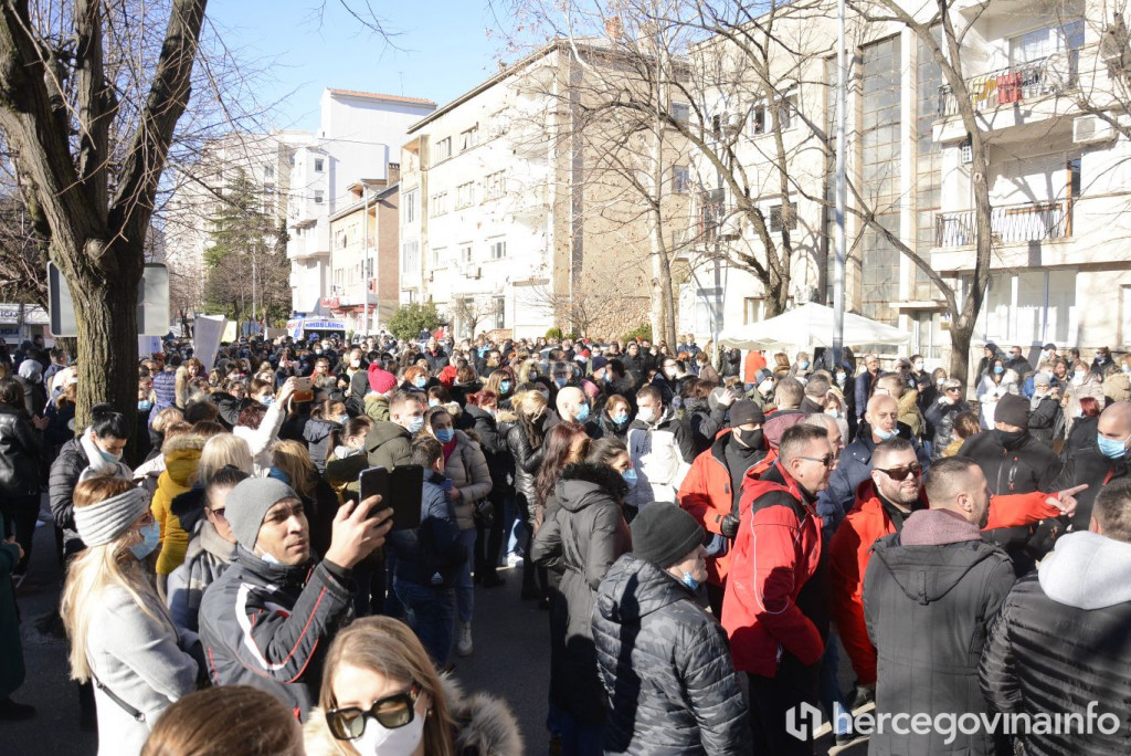 Prosvjed zdravstveni djelatnici