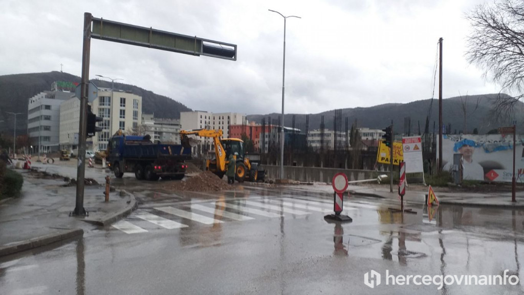 Radovi spajanje kolektora ulica Ante Starčevića